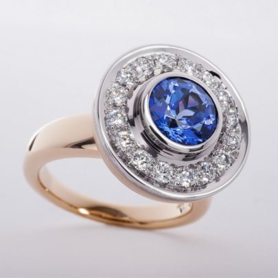 Eternity Goldring mit Tansanit und Brillanten vom Juwelier in Köln