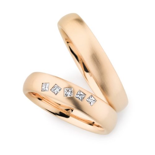 Goldtrauringe mit Diamanten im Princess-Cut