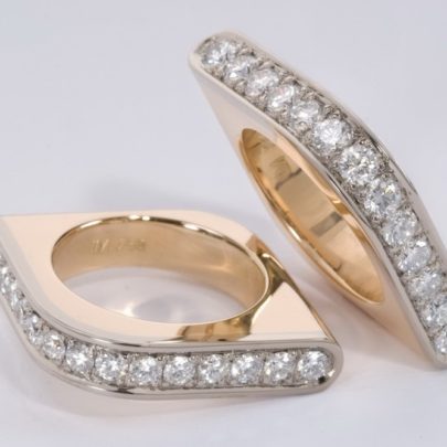 Kleinfingerring mit Brillanten von Juwelier Mommen in Köln