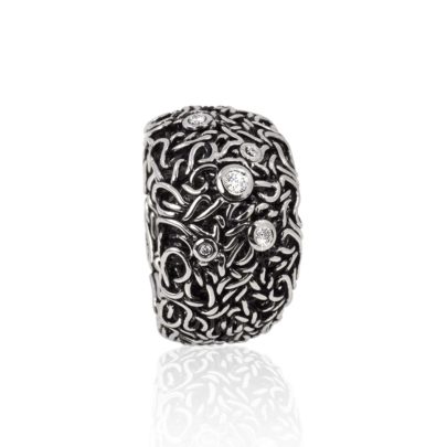ing Medusa in schwarz von schmuckwerk beim Juwelier in Köln