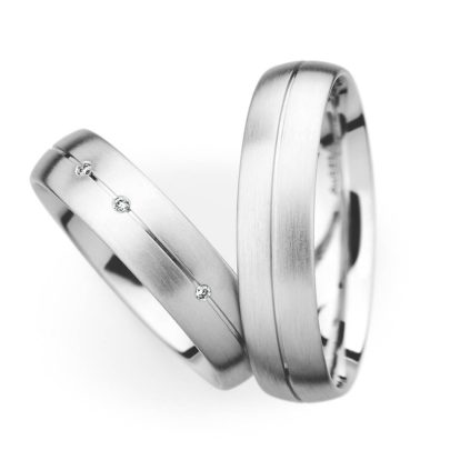 Trauringe Weißgold 3 Brillanten in Köln bei Juwelier Mommen am Neumarkt