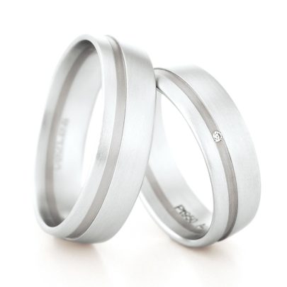 Trauringe in Weißgold und Platin mit einem Brillant in Köln bei Juwelier Mommen am Neumarkt
