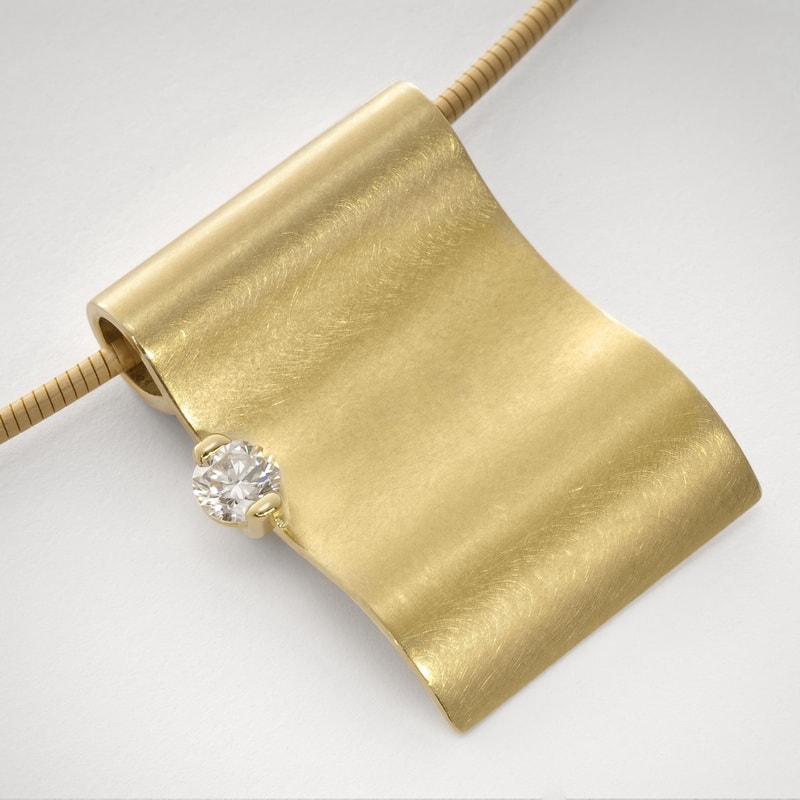 Wave - Diamantanhänger in Gelbgold vom Juwelier in Köln