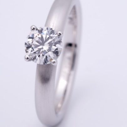 Solitary yours - Solitär-Brillantring vom Juwelier in Köln
